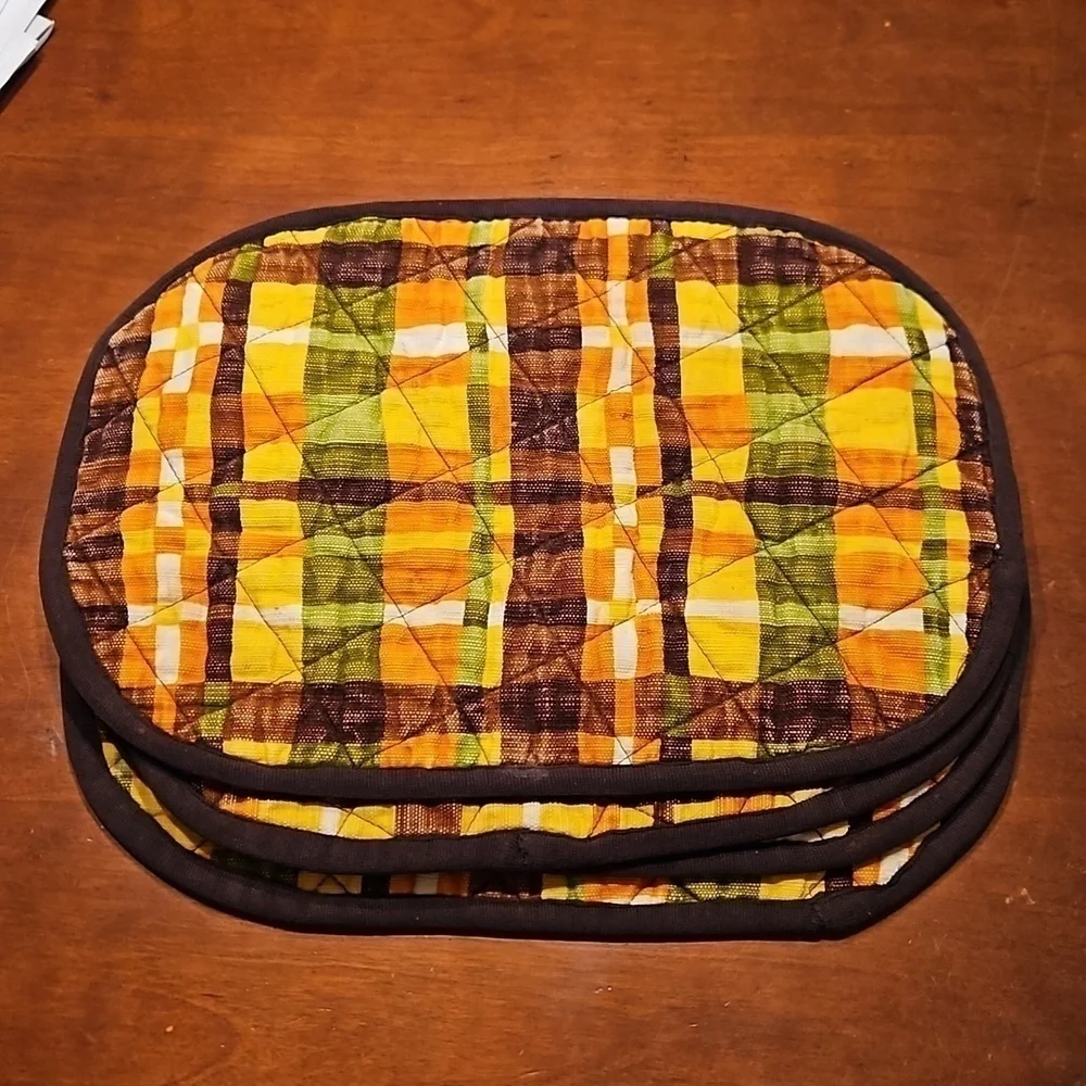 VTG MCM Set of Four Plaid Cloth Quilted Breakfast Camping Placemats
